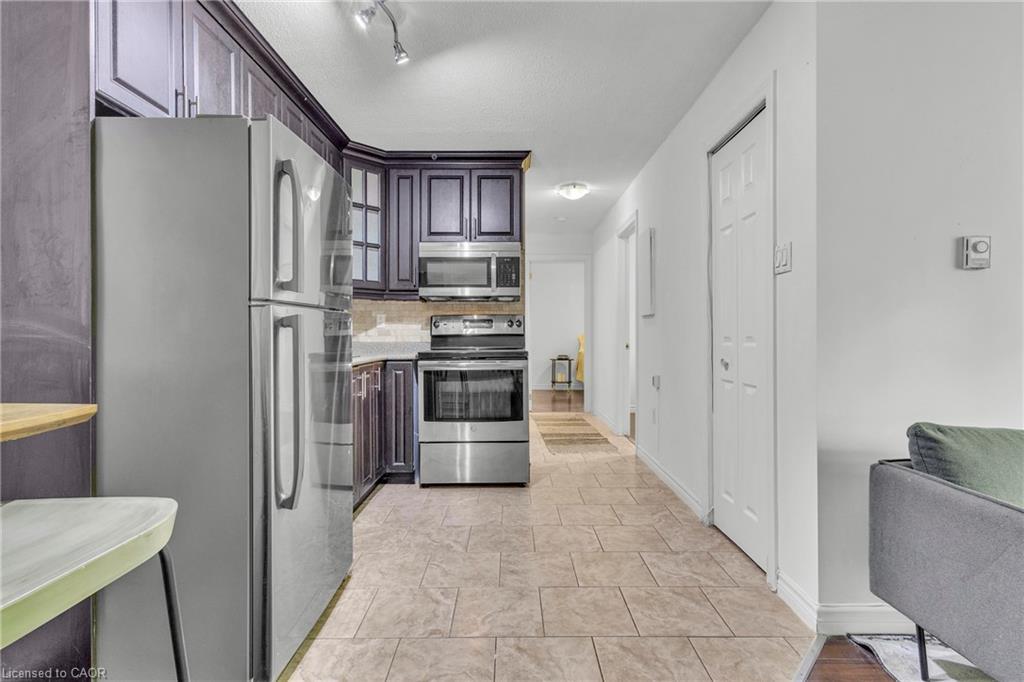 7-119 Cedar Street S, Kitchener, ON - Indoor