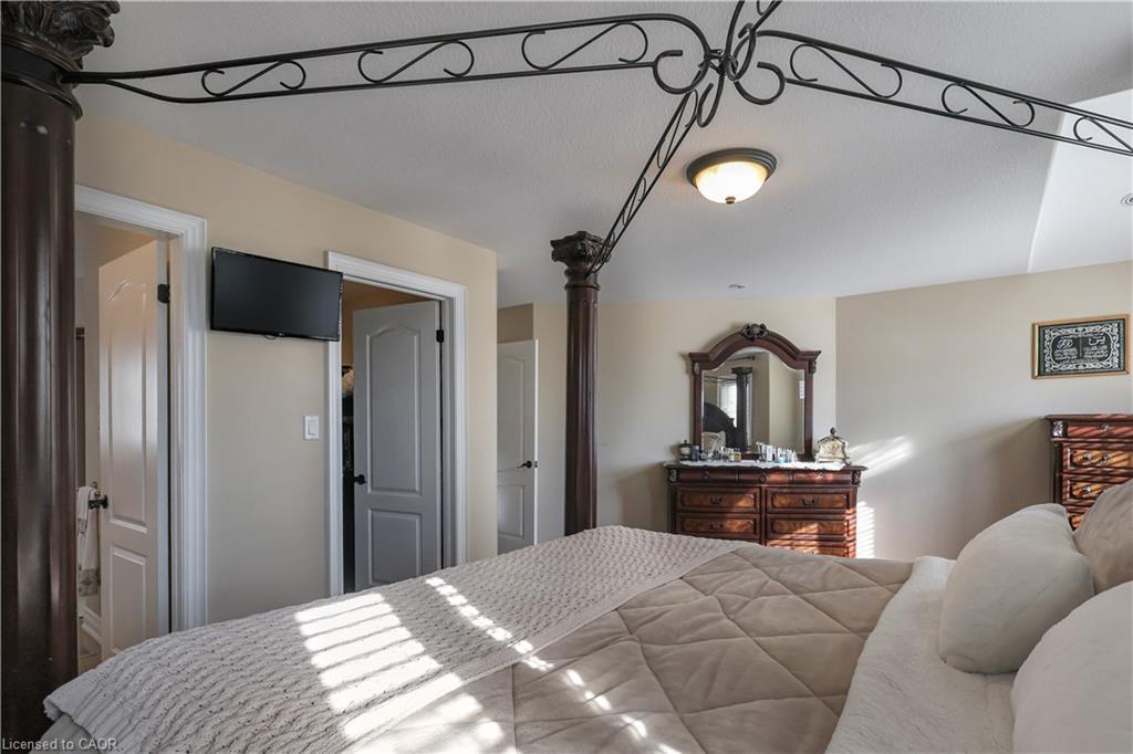 254 Rymal Road W, Hamilton, ON - Indoor Photo Showing Bedroom