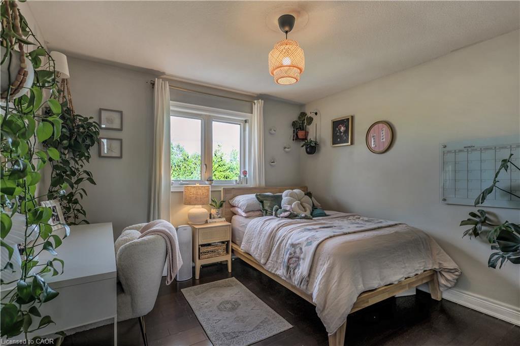 254 Rymal Road W, Hamilton, ON - Indoor Photo Showing Bedroom