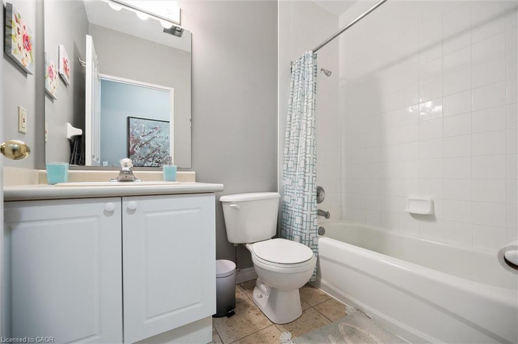 706-255 Keats Way, Waterloo, ON - Indoor Photo Showing Bathroom