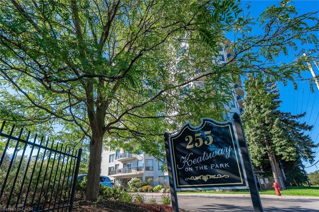 706-255 Keats Way, Waterloo, ON - Outdoor