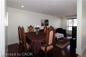 545 Chesapeake Crescent, Waterloo, ON - Indoor Photo Showing Dining Room
