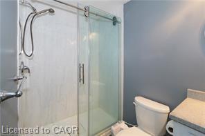 545 Chesapeake Crescent, Waterloo, ON - Indoor Photo Showing Bathroom