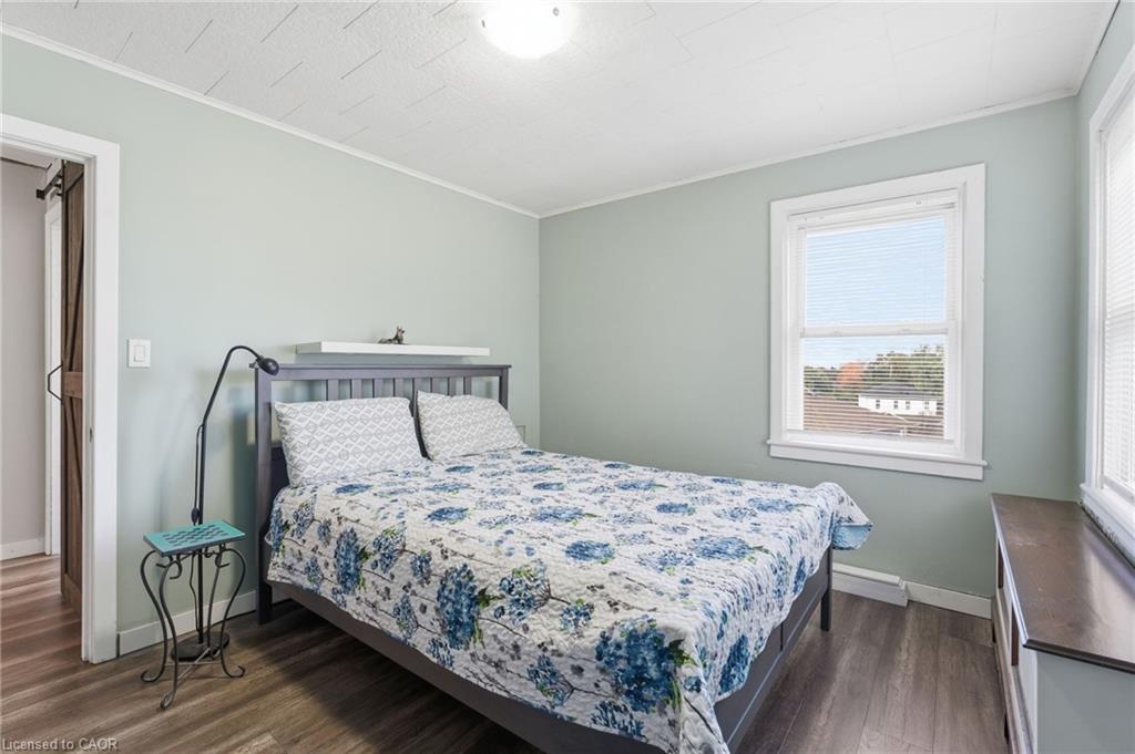 9-1755 King Street E, Hamilton, ON - Indoor Photo Showing Bedroom