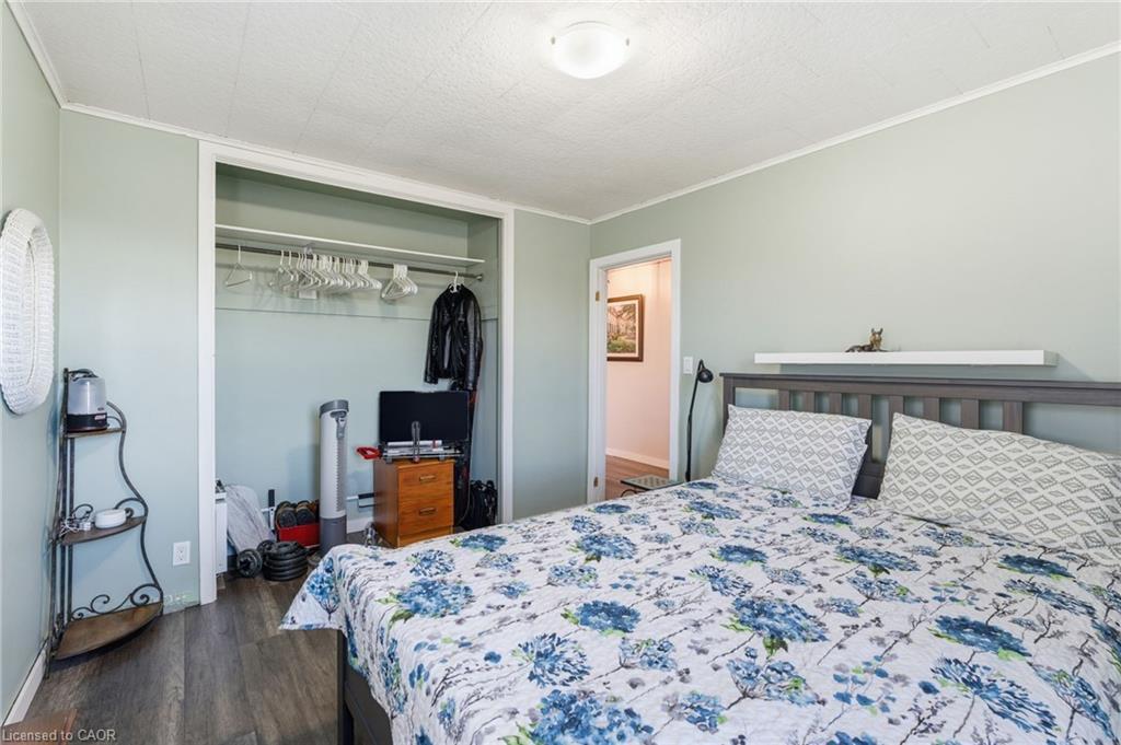 9-1755 King Street E, Hamilton, ON - Indoor Photo Showing Bedroom