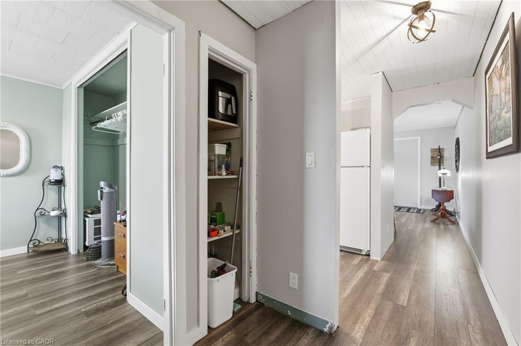 9-1755 King Street E, Hamilton, ON - Indoor Photo Showing Other Room