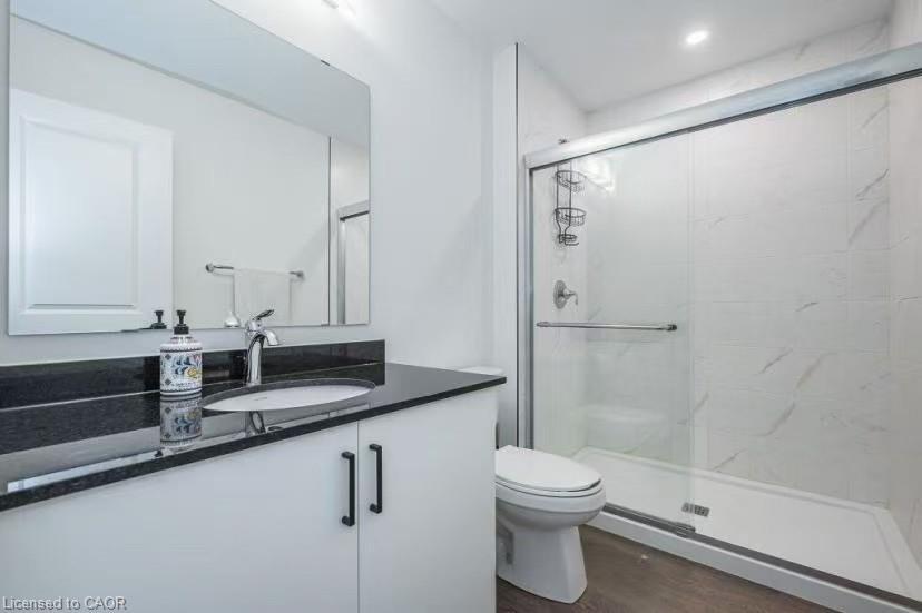 22-350 River Road, Cambridge, ON - Indoor Photo Showing Bathroom