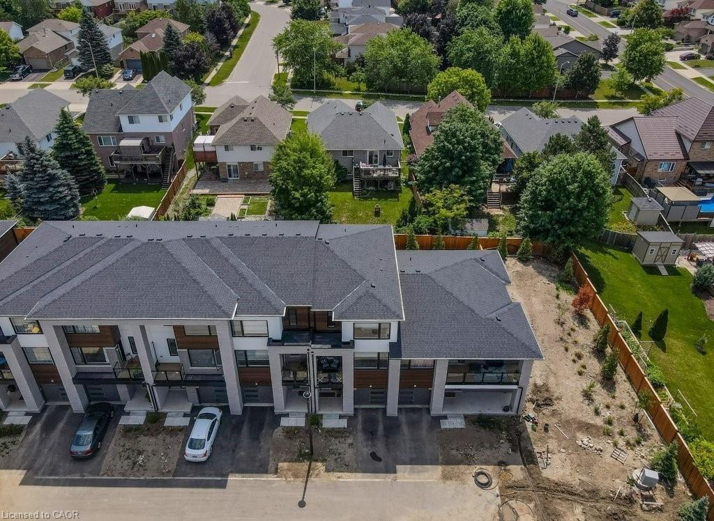 22-350 River Road, Cambridge, ON - Outdoor