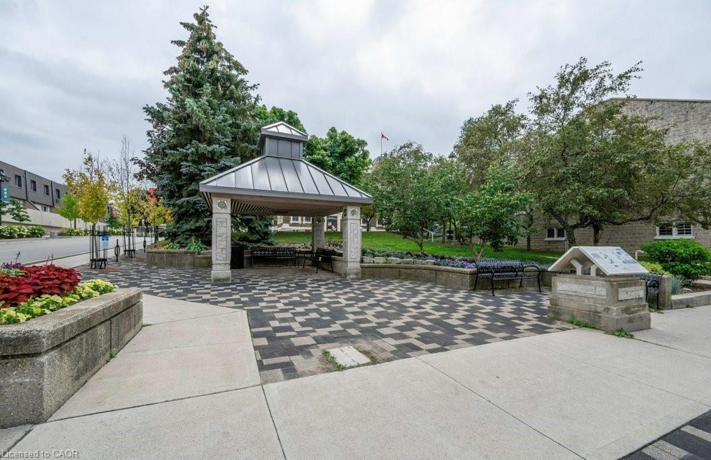 22-350 River Road, Cambridge, ON - Outdoor