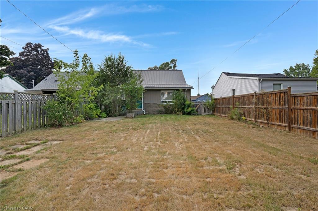 50 Sixth Avenue, Brantford, ON - Outdoor