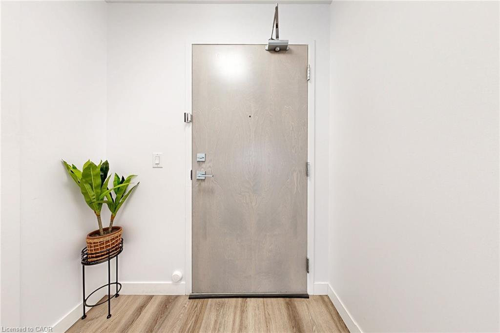 502-479 Charlton Avenue E, Hamilton, ON - Indoor Photo Showing Other Room