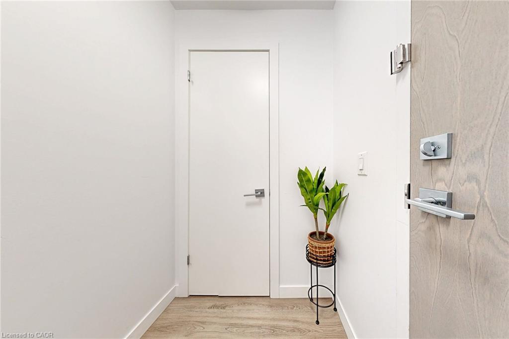 502-479 Charlton Avenue E, Hamilton, ON - Indoor Photo Showing Other Room