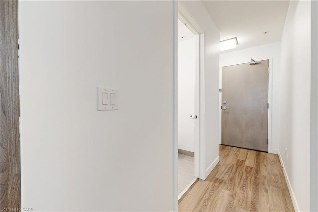 502-479 Charlton Avenue E, Hamilton, ON - Indoor Photo Showing Other Room