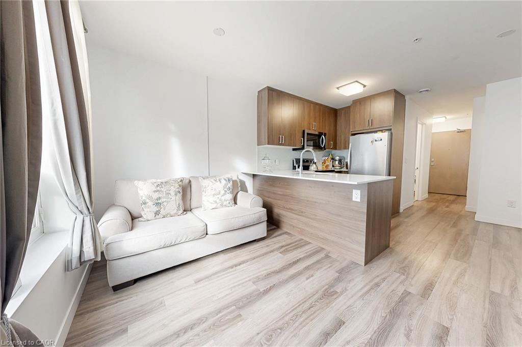 502-479 Charlton Avenue E, Hamilton, ON - Indoor