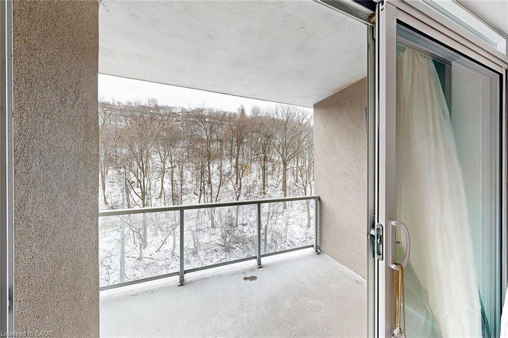 502-479 Charlton Avenue E, Hamilton, ON - With Balcony With Exterior