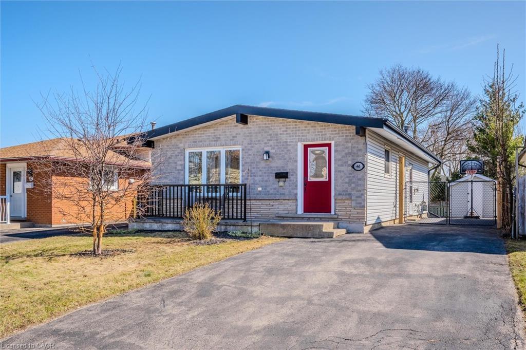 46 Roberts Crescent, Kitchener, ON - Outdoor