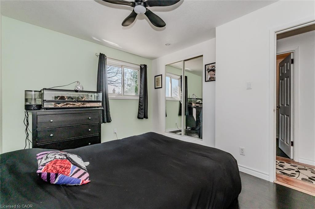 46 Roberts Crescent, Kitchener, ON - Indoor Photo Showing Bedroom