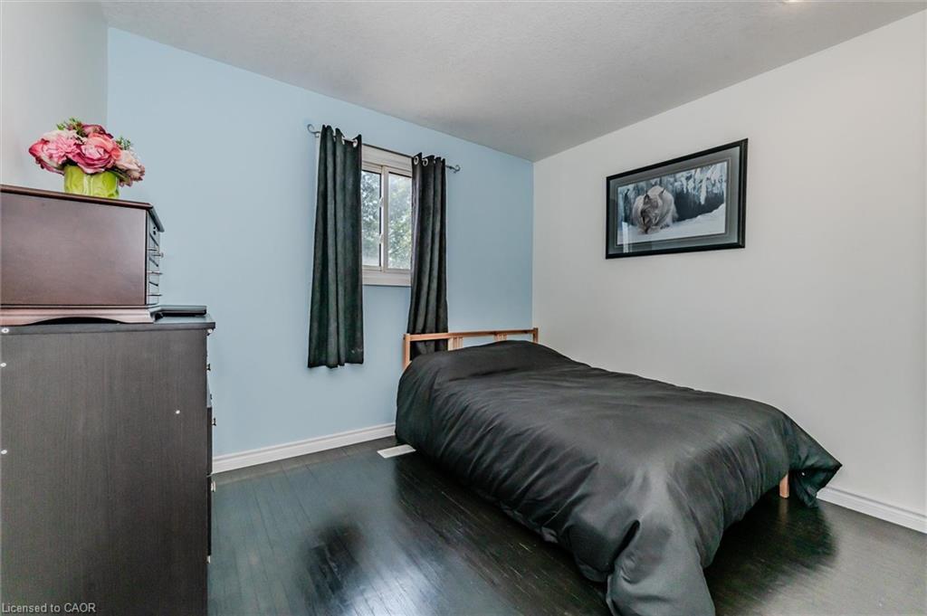 46 Roberts Crescent, Kitchener, ON - Indoor Photo Showing Bedroom