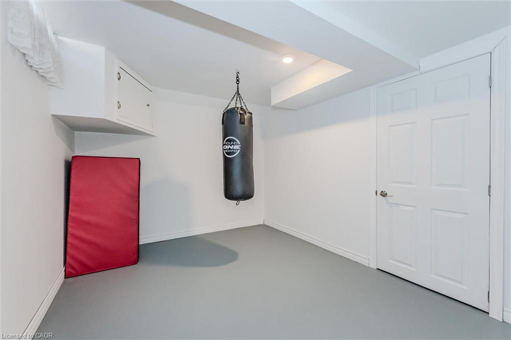 46 Roberts Crescent, Kitchener, ON - Indoor Photo Showing Other Room