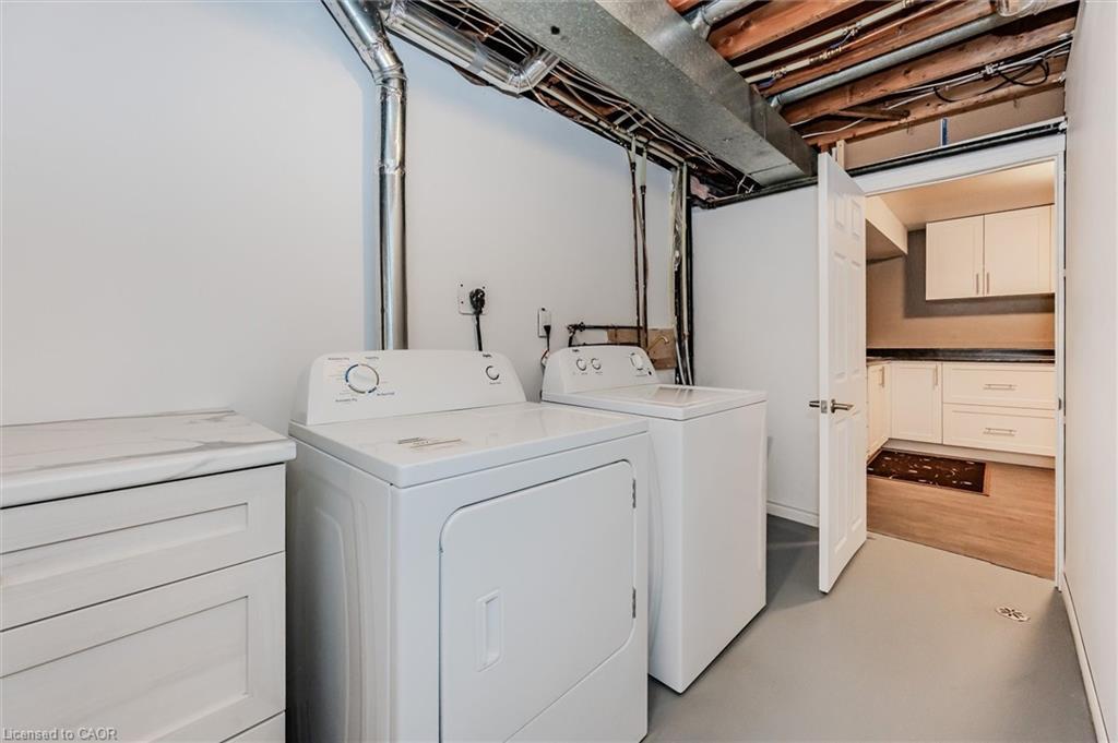46 Roberts Crescent, Kitchener, ON - Indoor Photo Showing Laundry Room