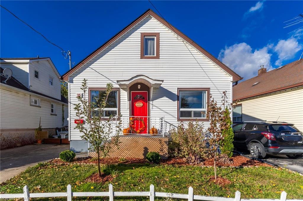 25 Augusta Avenue, St. Catharines, ON - Outdoor