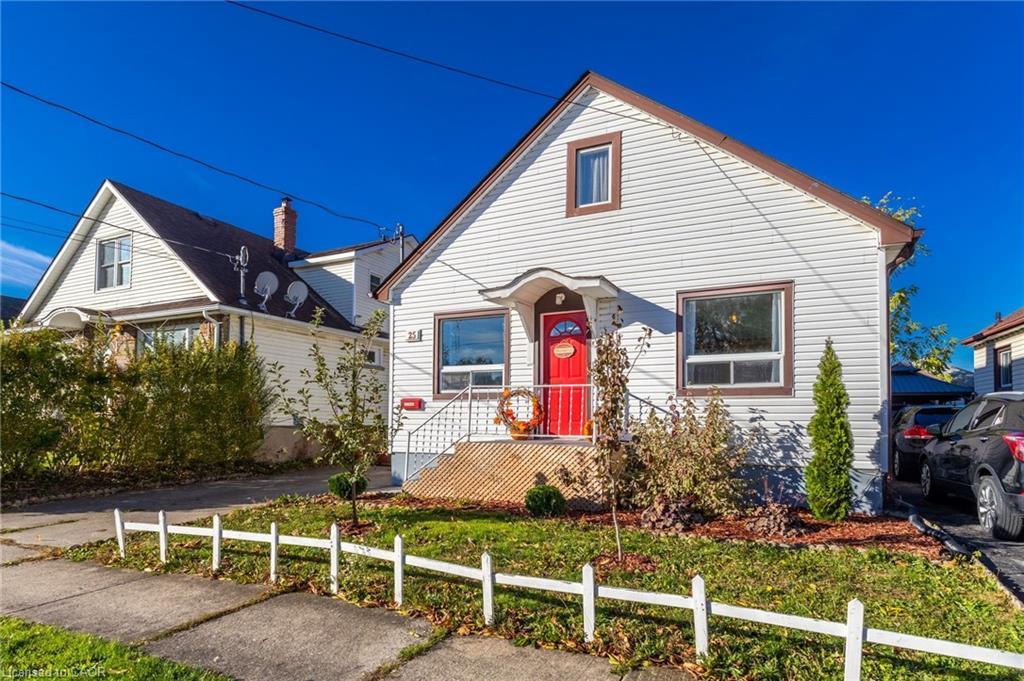 25 Augusta Avenue, St. Catharines, ON - Outdoor