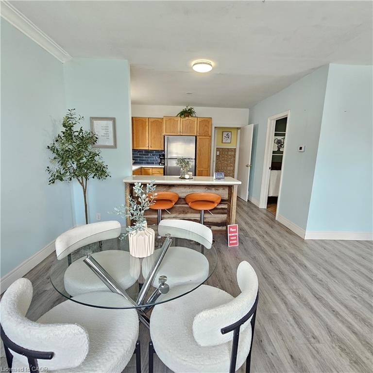 25 Augusta Avenue, St. Catharines, ON - Indoor Photo Showing Dining Room