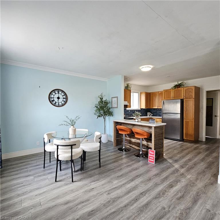 25 Augusta Avenue, St. Catharines, ON - Indoor