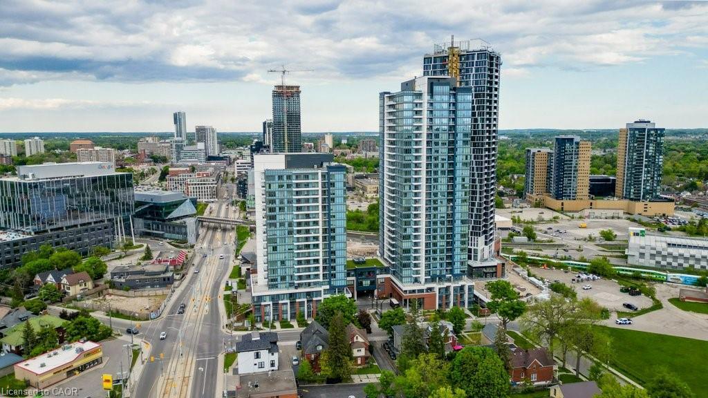 1001-15 Wellington Street S, Kitchener, ON - Outdoor With View