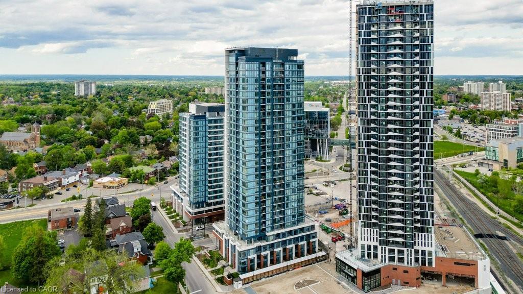 1001-15 Wellington Street S, Kitchener, ON - Outdoor