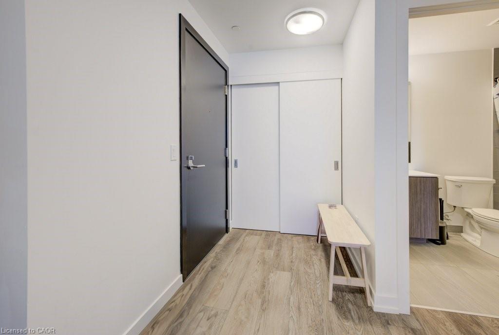 1001-15 Wellington Street S, Kitchener, ON - Indoor