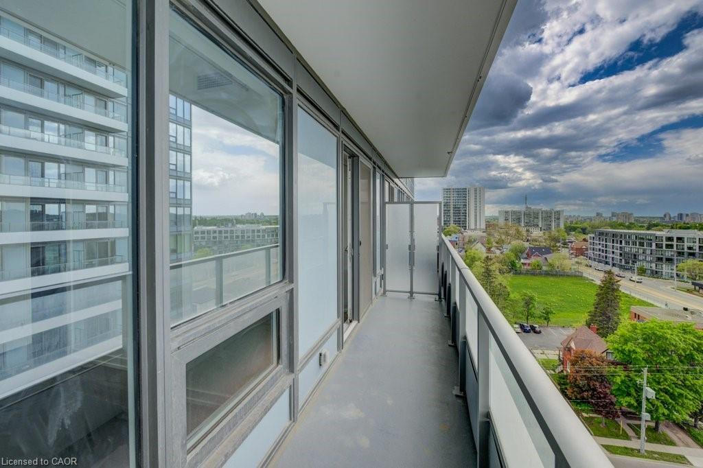 1001-15 Wellington Street S, Kitchener, ON - Outdoor With Balcony With Exterior