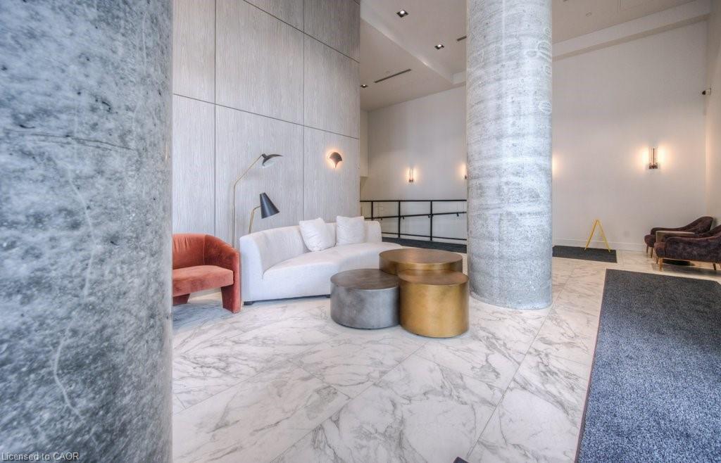 1001-15 Wellington Street S, Kitchener, ON - Indoor