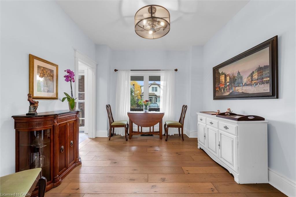 163 Leinster Avenue N, Hamilton, ON - Indoor