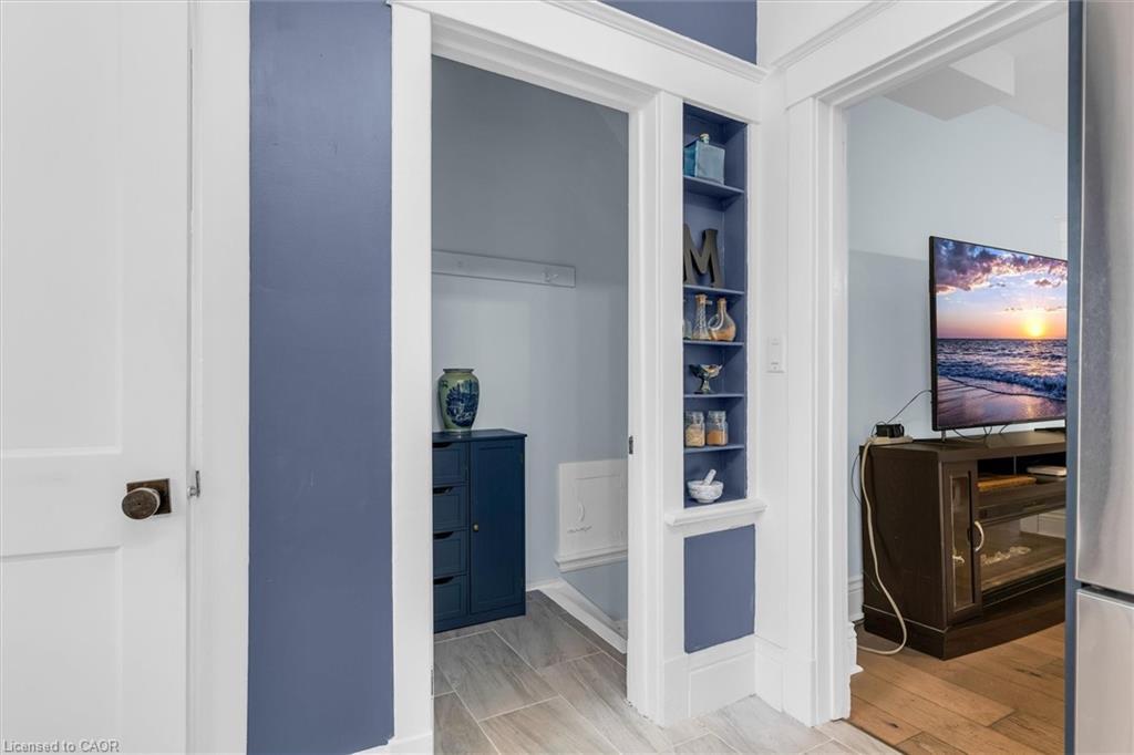163 Leinster Avenue N, Hamilton, ON - Indoor Photo Showing Other Room