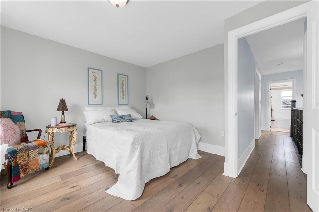 163 Leinster Avenue N, Hamilton, ON - Indoor Photo Showing Bedroom