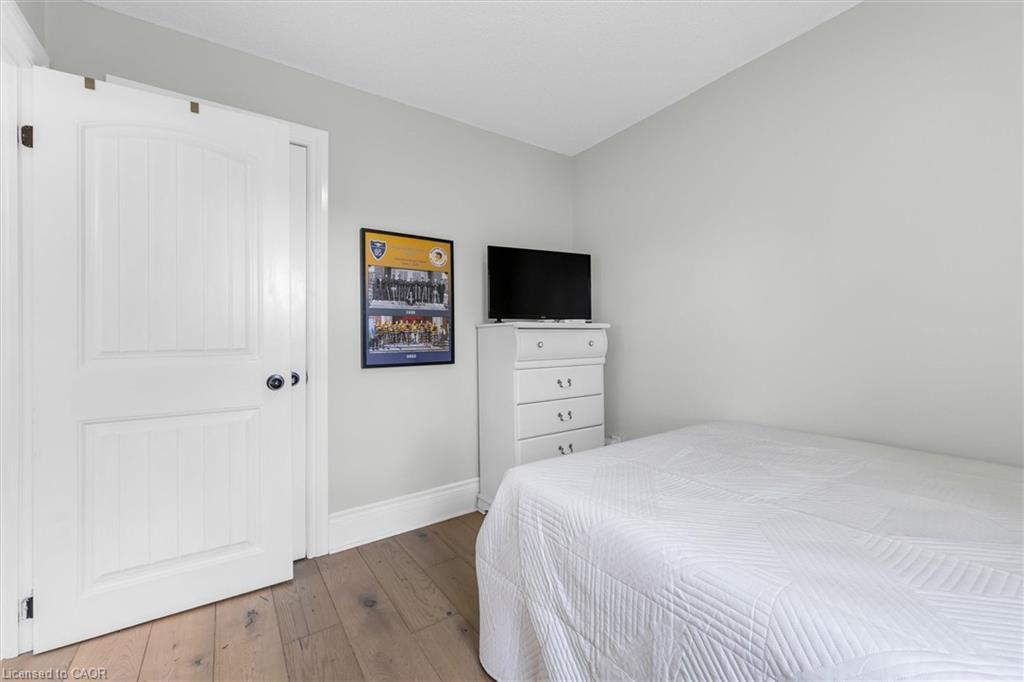 163 Leinster Avenue N, Hamilton, ON - Indoor Photo Showing Bedroom