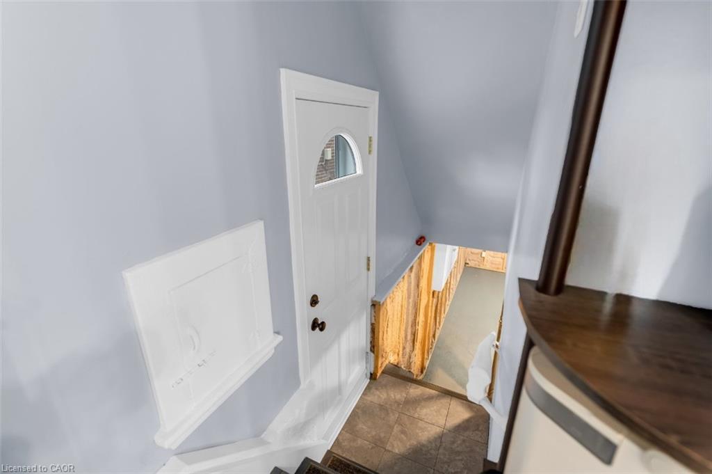 163 Leinster Avenue N, Hamilton, ON - Indoor Photo Showing Other Room