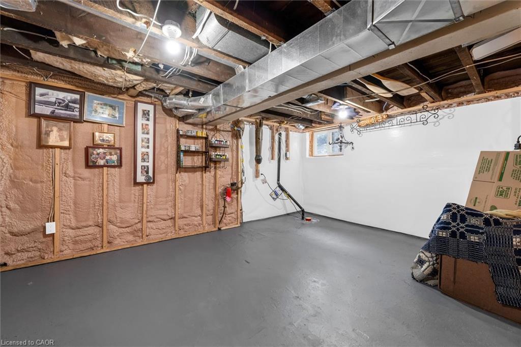 163 Leinster Avenue N, Hamilton, ON - Indoor Photo Showing Basement