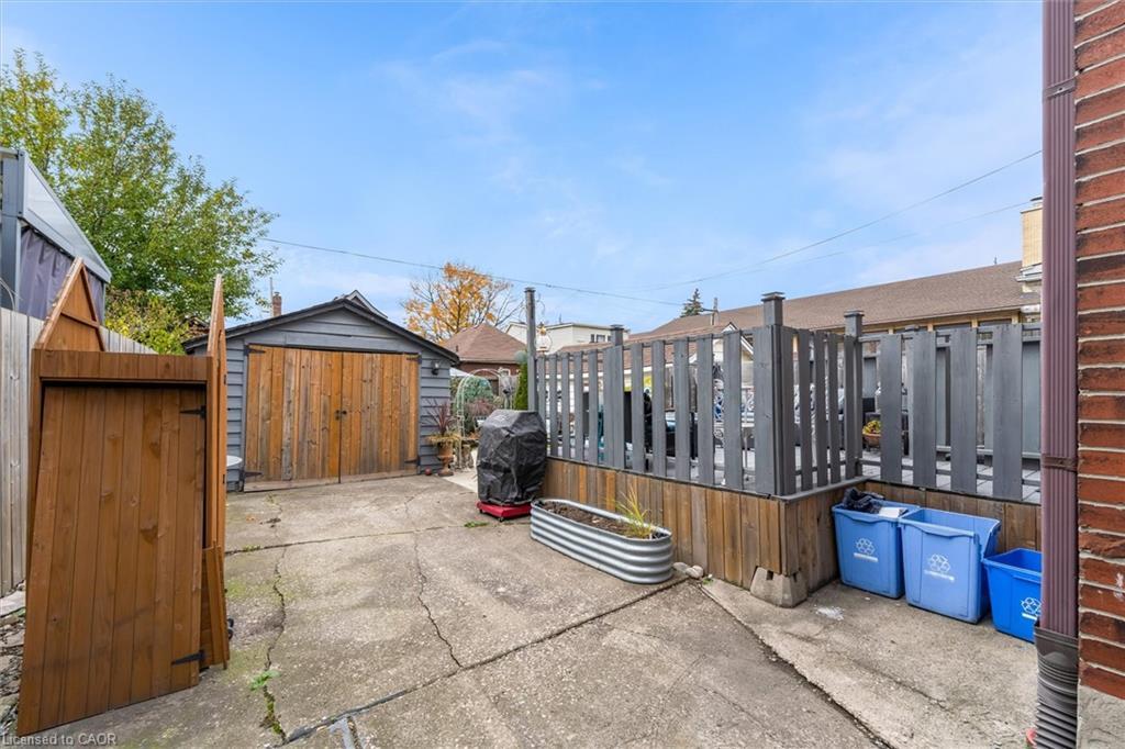 163 Leinster Avenue N, Hamilton, ON - Outdoor With Exterior