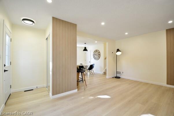 30 Grenadier Road, Cambridge, ON - Indoor Photo Showing Other Room