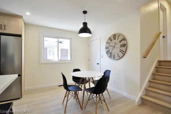 30 Grenadier Road, Cambridge, ON - Indoor Photo Showing Dining Room