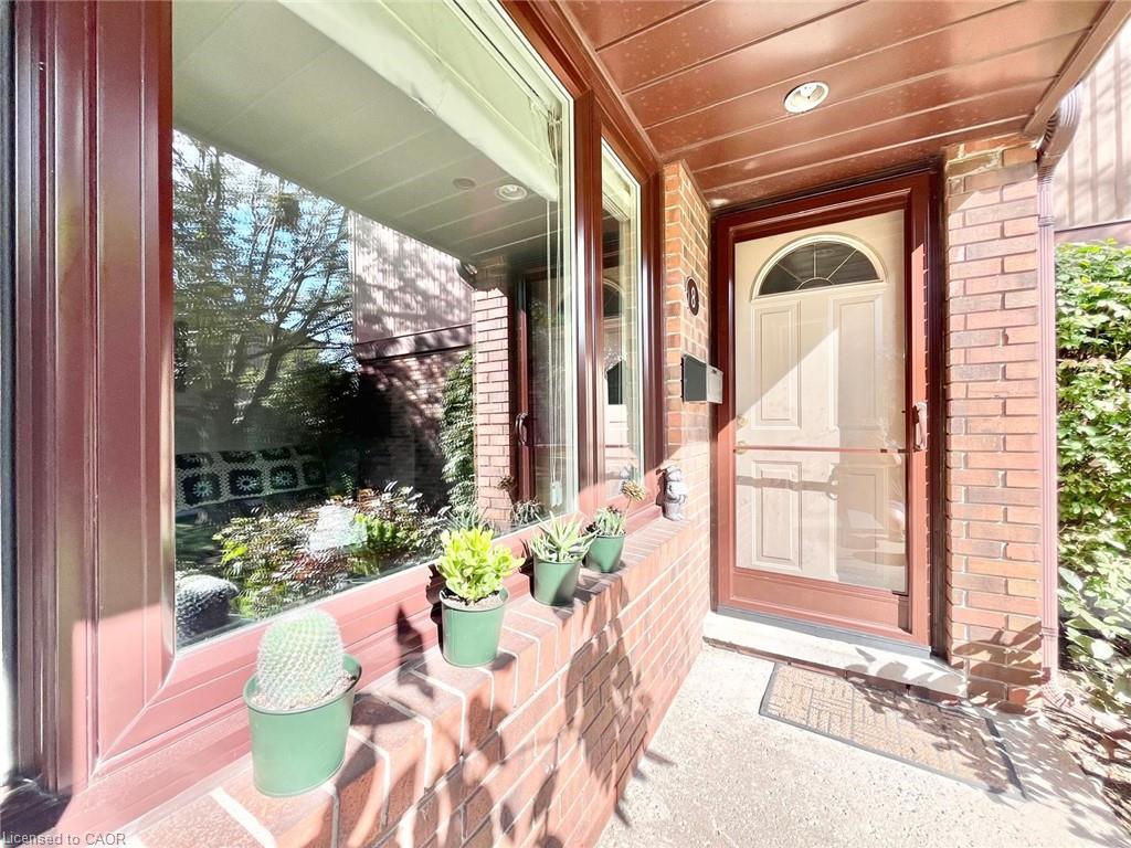 8-279 Sandowne Drive, Waterloo, ON - Outdoor With Exterior