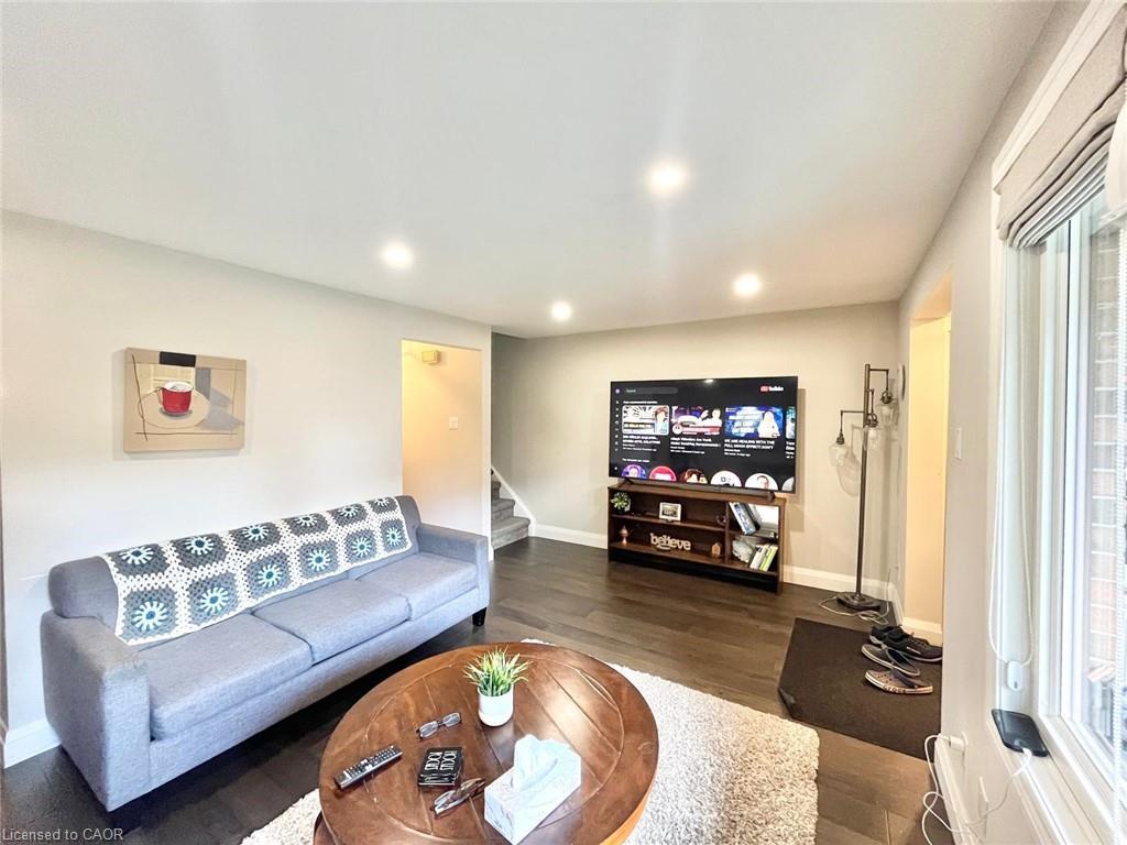 8-279 Sandowne Drive, Waterloo, ON - Indoor