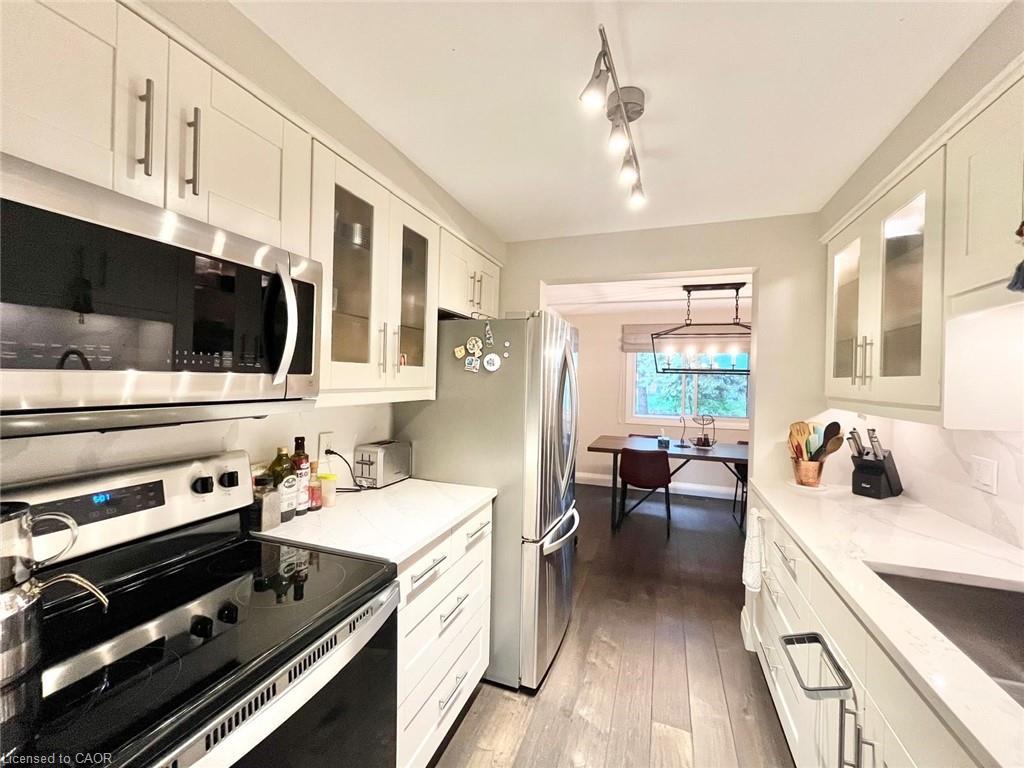 8-279 Sandowne Drive, Waterloo, ON - Indoor Photo Showing Kitchen