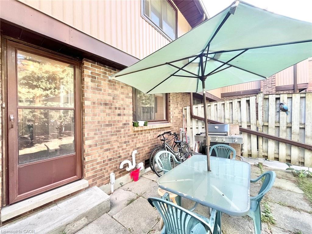 8-279 Sandowne Drive, Waterloo, ON -