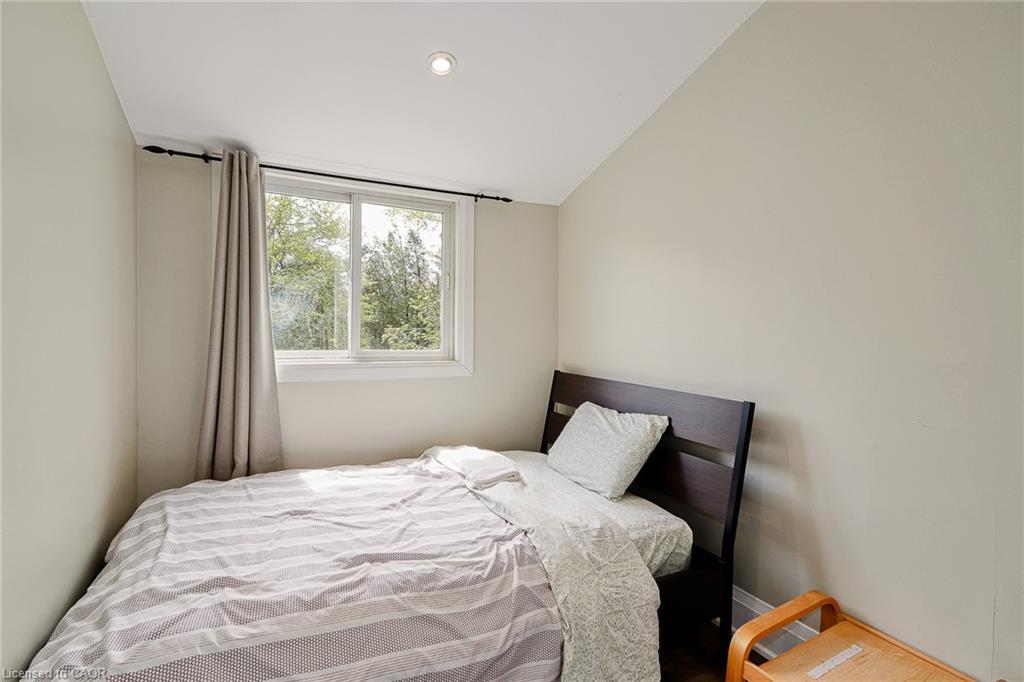 112 Nordic Road, Ravenna, ON - Indoor Photo Showing Bedroom