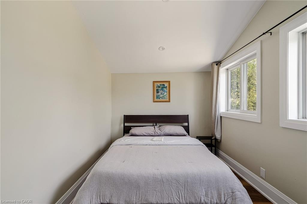112 Nordic Road, Ravenna, ON - Indoor Photo Showing Bedroom