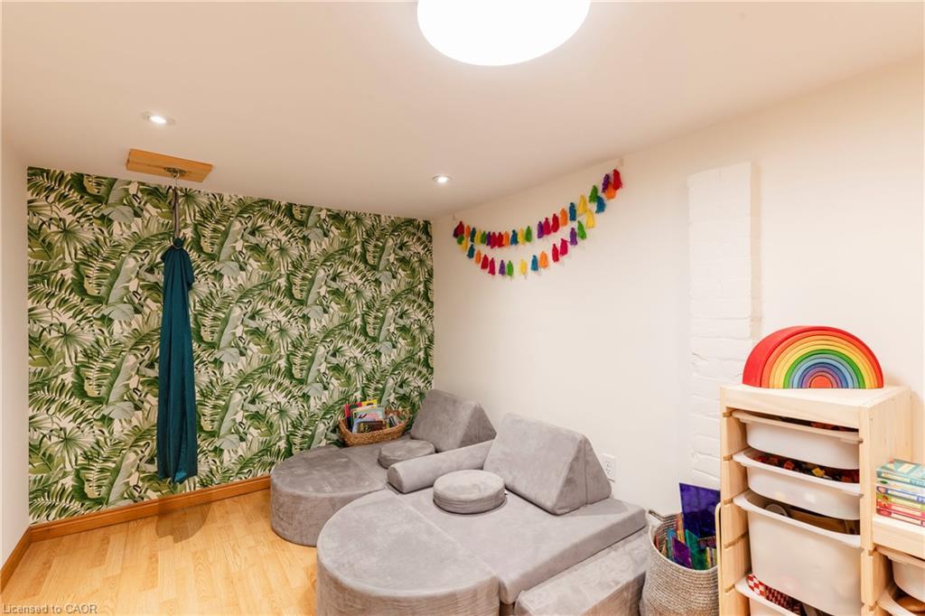 189 West Avenue N, Hamilton, ON - Indoor