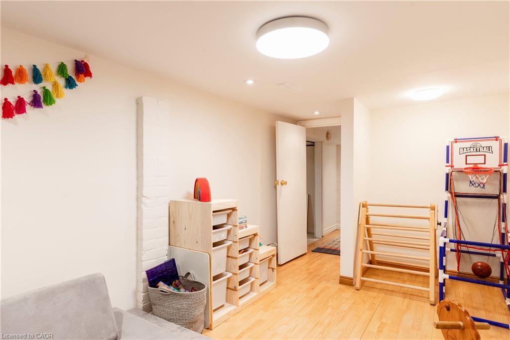 189 West Avenue N, Hamilton, ON - Indoor